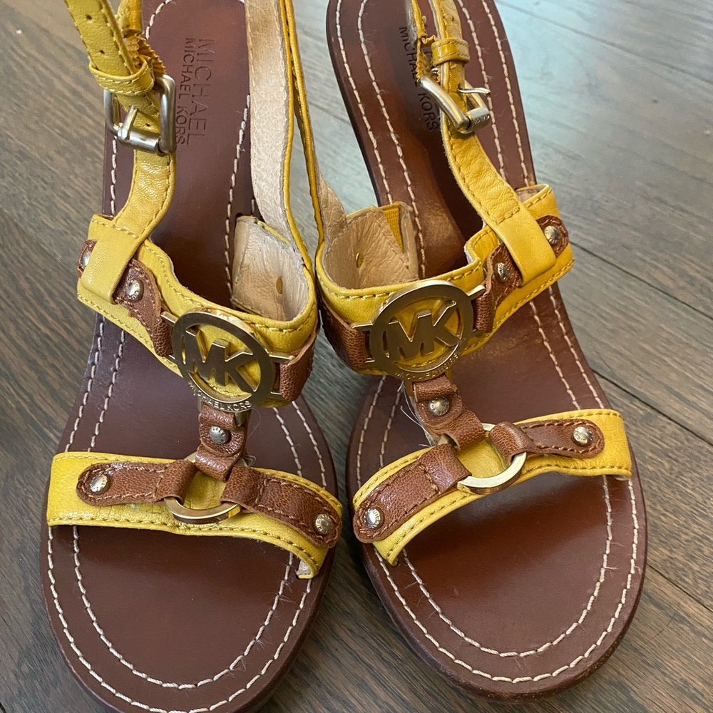 Michael Kors size 8.5 sandals